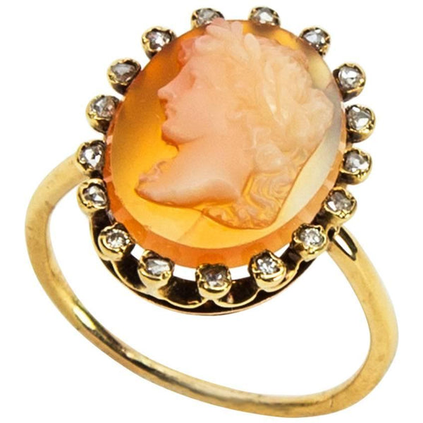 Stunning Antique Stone Cameo Gold Ring