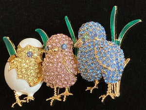 Napier Yellow Pink and Blue Bird Chicks Cracked Egg Pin Brooch Estate Find