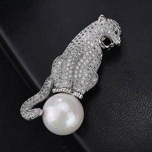 Vintage Art Deco Style Diamanté Jaguar Panther Pearl Jeweled Estate Brooch Pin
