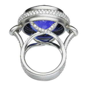 Stunning 37.12 Carat Tanzanite and Diamond Platinum Ring Estate Fine Jewelry