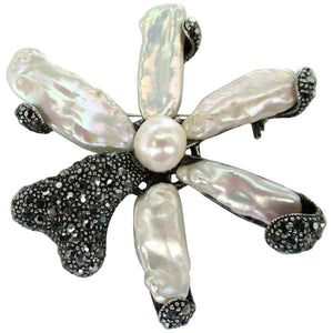 Vintage Genuine Cultured Pearl Flower Petal Pin Brooch